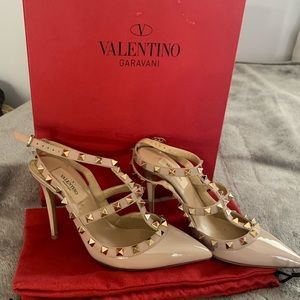 Valentino Rockstud leather caged pump